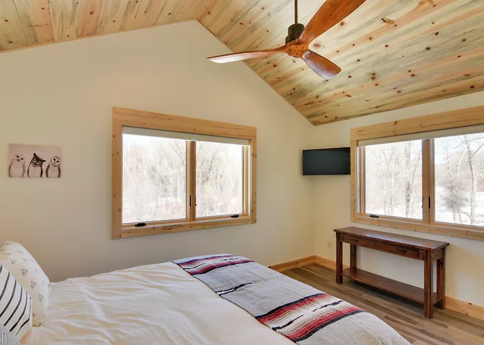 Riverfront Home With Bbq 2 Mi To Downtown Gunnison!